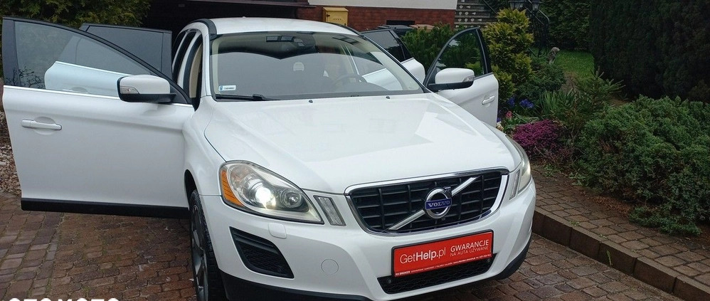 Volvo XC 60 cena 50900 przebieg: 246000, rok produkcji 2013 z Piaski małe 781